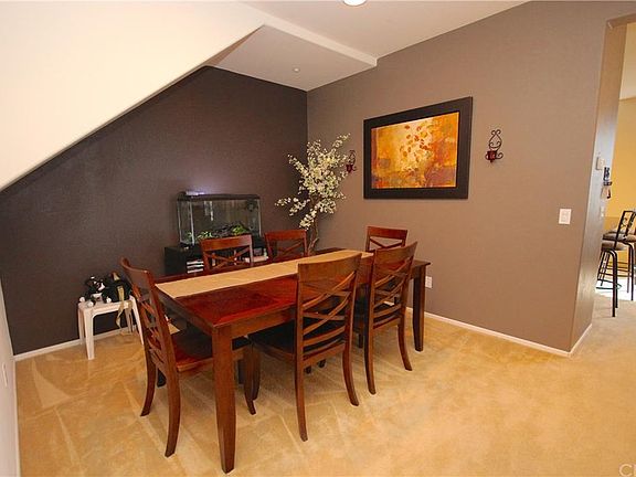 3rd image of 27453 Hazelhurst St Unit 3