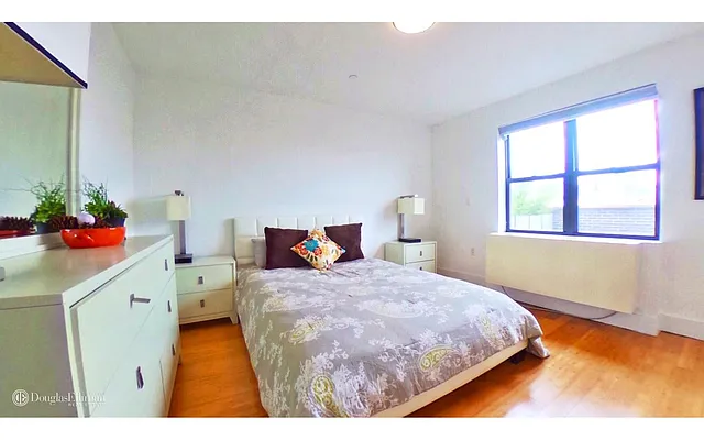 Rented by Douglas Elliman | media 16