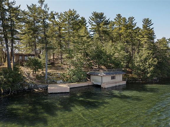 2nd image of 559 Indian Point Rd