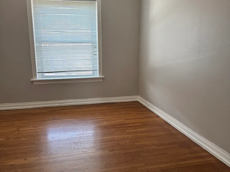 bedroom1