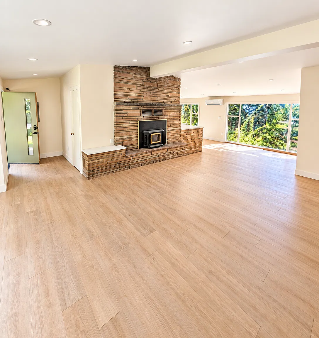 2 bed, 1137 sqft, $2,450 — Photo 3