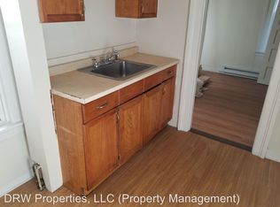 16 Highland Ave FL 1, Waterbury, CT 06708