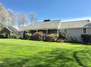 18 Saddlebrook Path, Southington, CT 06489