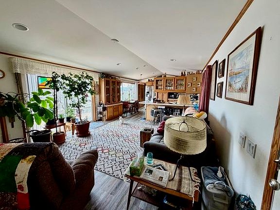 3rd image of 1632 River View Rd