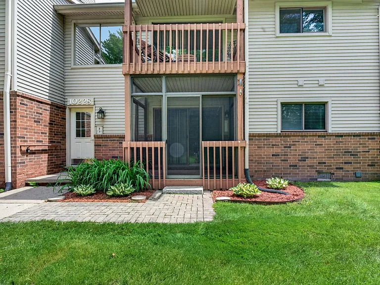 10228 Nancys Blvd — Photo 30