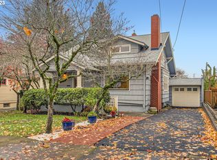 3423 NE Multnomah St, Portland, OR 97232