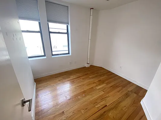 Rented by Vertical Real Estate LLC | media 11