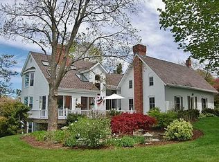 11 Nayatt Rd, Barrington, RI 02806