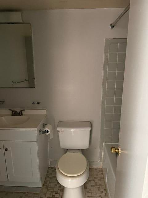 2nd image of 251 Rast St
