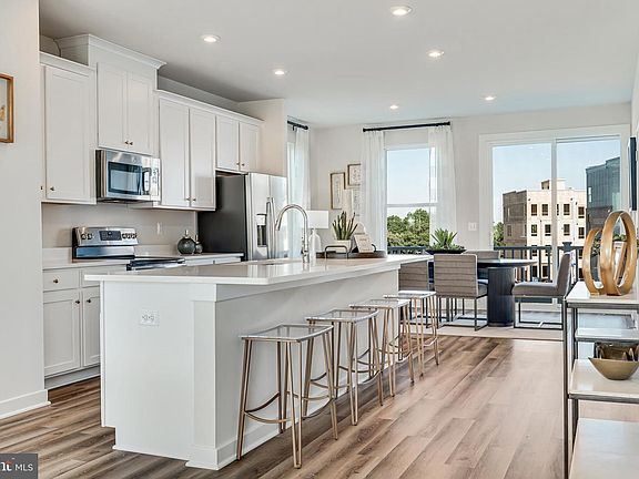 5th image of 3809 Shale Ridge Rd