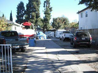 4th image of 442 1st Ave
