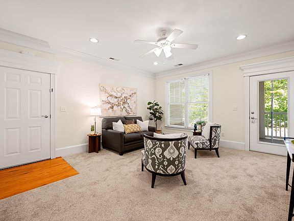 4th image of 225 Waterford Lake Dr