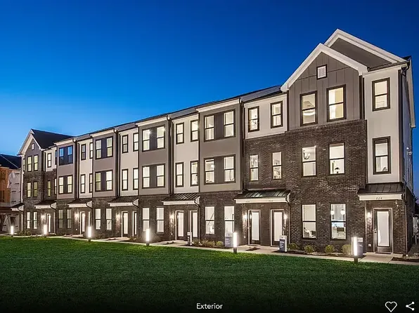 301 Sadie Cir, New Brunswick, NJ 08901