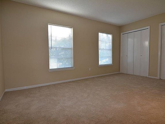 4th image of 16006 Maple Acres Ct