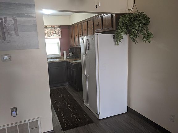 3rd image of 2358 Woodbrook Cir S