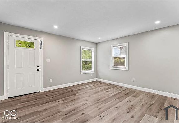 5th image of 2805 Stuart St