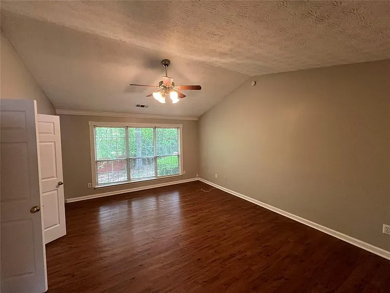 3770 Oak Park Dr — Photo 11