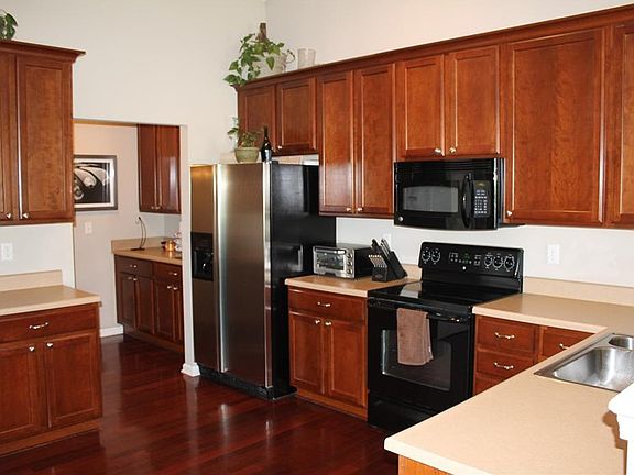 5th image of 56 Markleville Ln