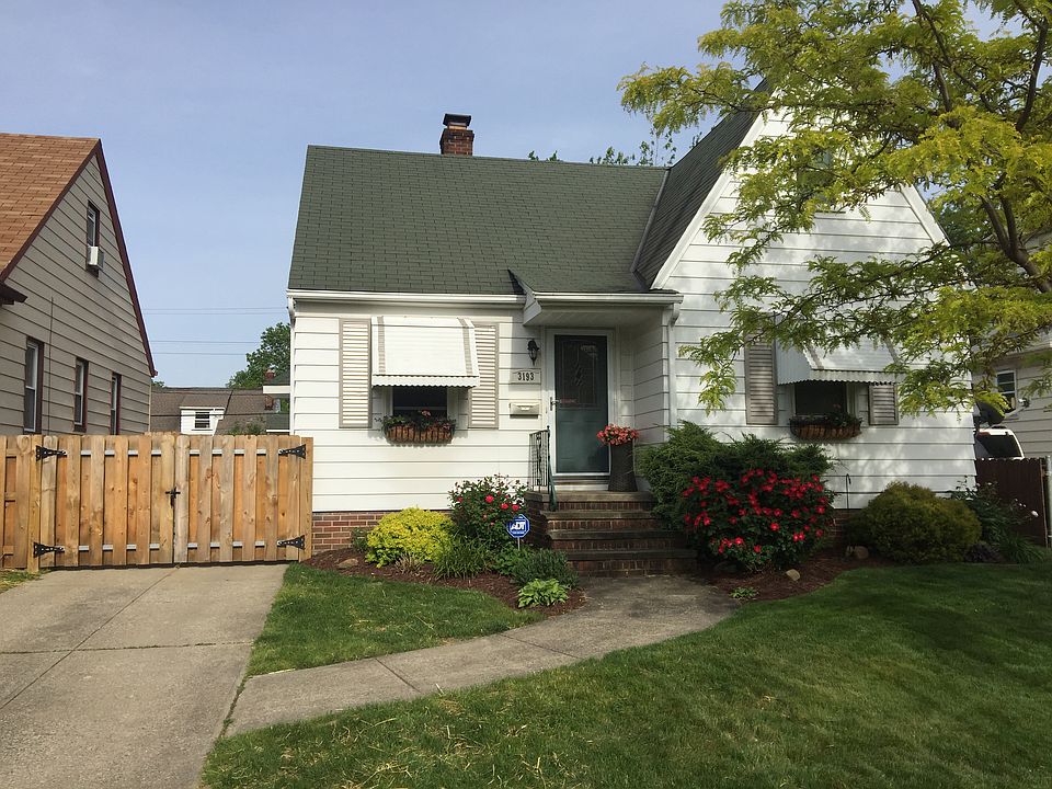 1st image of 3193 W 139th St