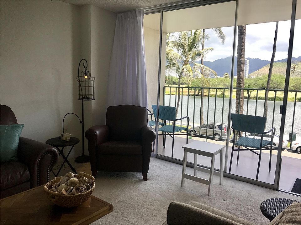 Ala Wai canal and Mountain Views from inside