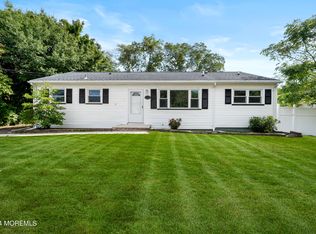 135 Mill Creek Rd, Bayville, NJ 08721