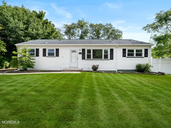 135 Mill Creek Road, Bayville, NJ 08721
