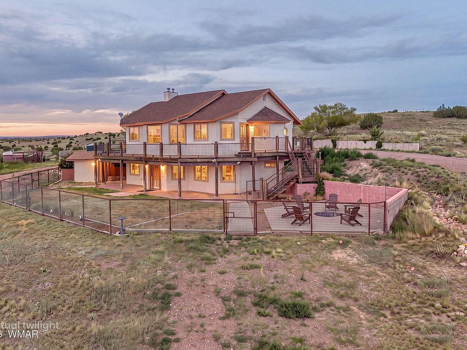 1st image of 800 S Arena Estates Dr