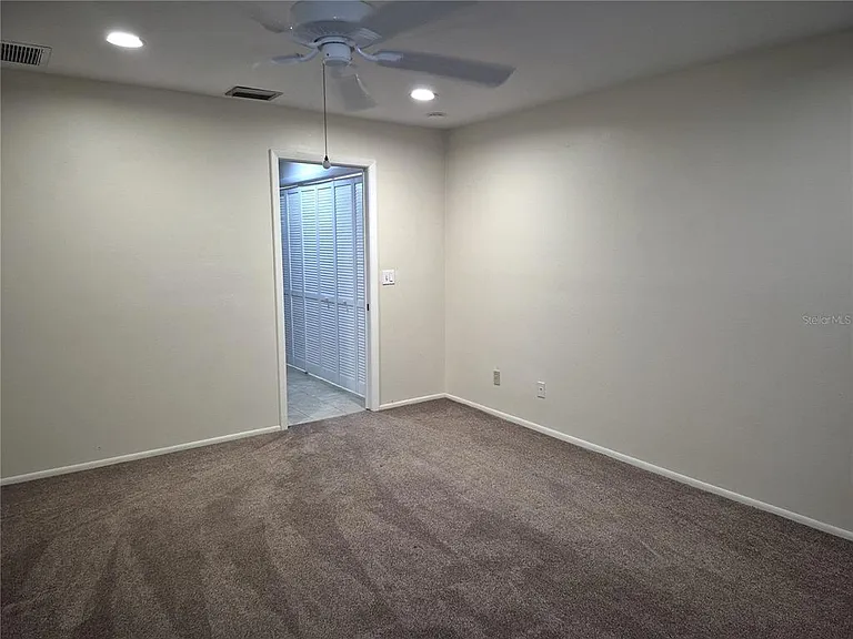 160 Joanne Pl — Photo 20