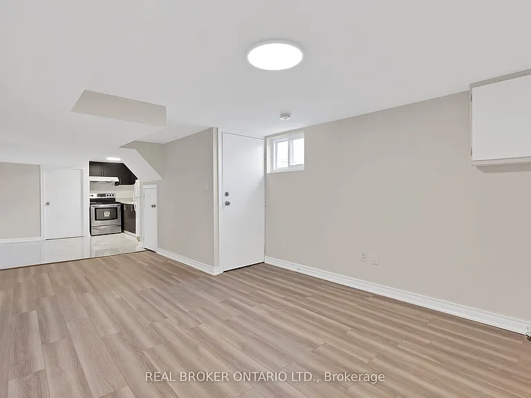 744 Olive Ave #BASEMENT — Photo 5