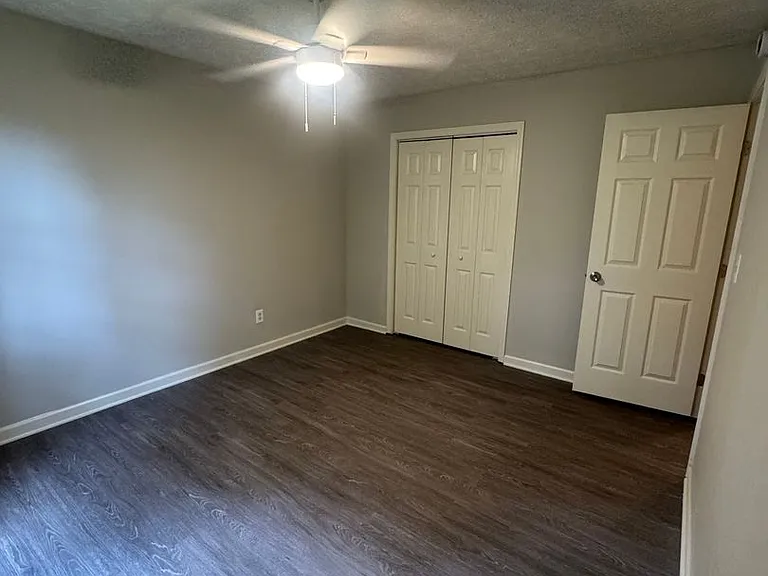 370-372 Booth Cir SW #370-372 — Photo 9