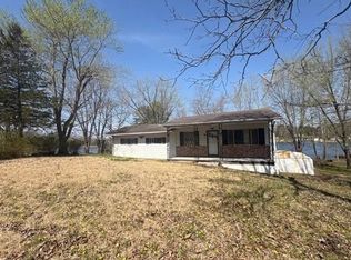 11114 Holiday Shores Dr, Bismarck, MO 63624
