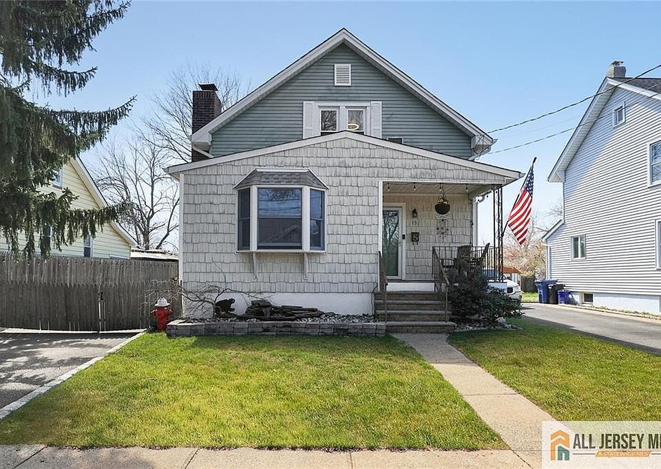 1st image of 13 Buchman St