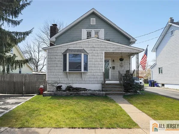 13 Buchman St, Piscataway, NJ 08854