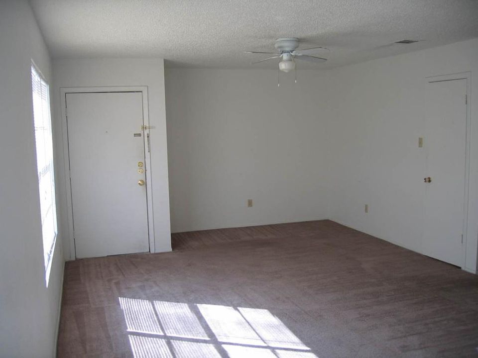 2nd image of 2617 Cole Ave APT 24