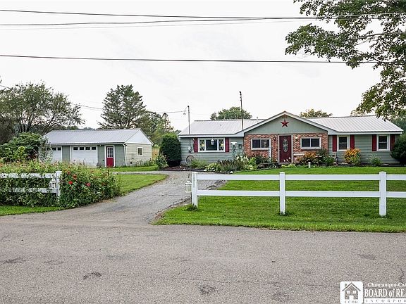 2nd image of 5157 Wade Hill Rd