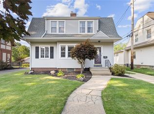 203 Crescent Dr, Akron, OH 44301