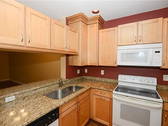 4th image of 2893 Woodlands Park Ct