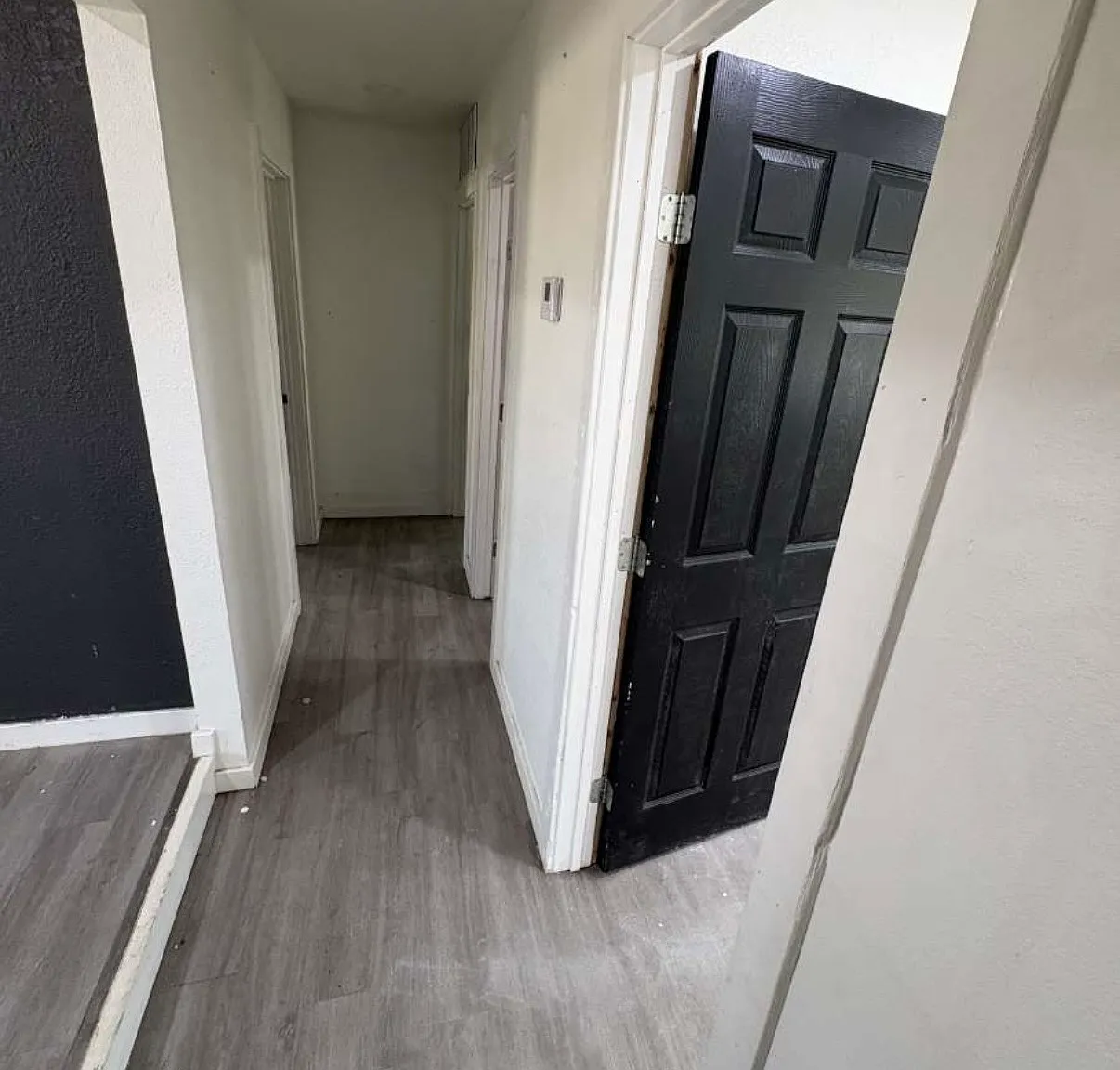 3 bed, 900 sqft, $1,200 — Photo 3