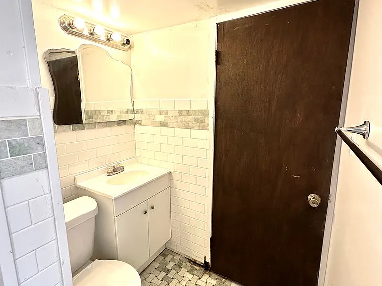 2110 Larkins Way #1 — Photo 6