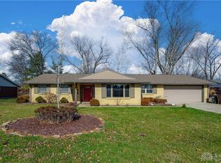 2749 Hemphill Rd, Kettering, OH 45440