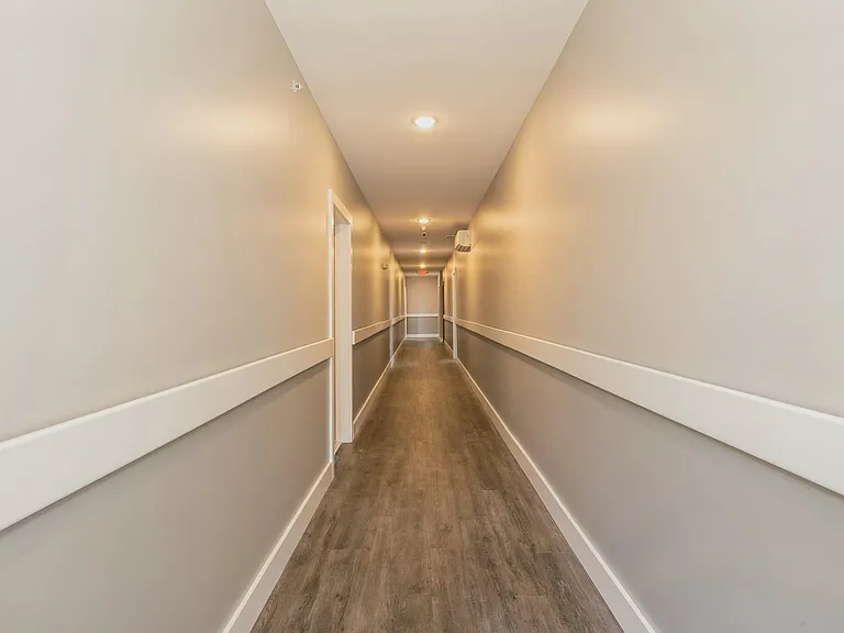 6108 Hudson Ave — Photo 5