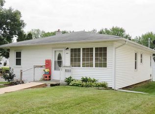 301 W Summit St, Maquoketa, IA 52060