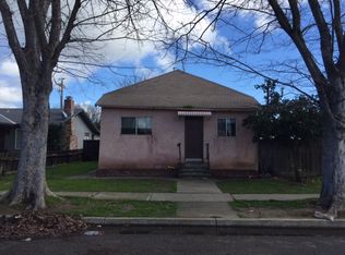 584 7th St, Gustine, CA 95322