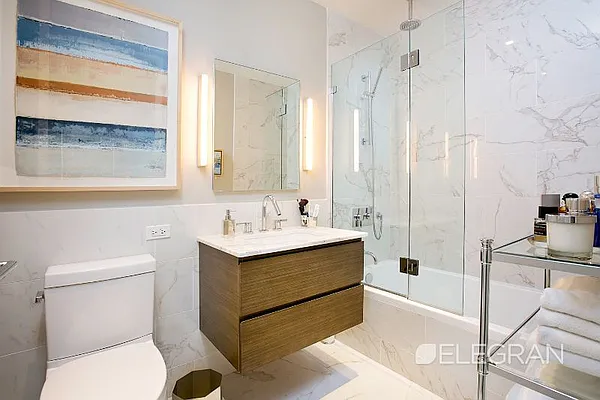 Sold by (Legacy) Elegran | media 33