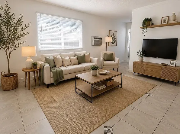 11732 Runnymede St #1, North Hollywood, CA 91605