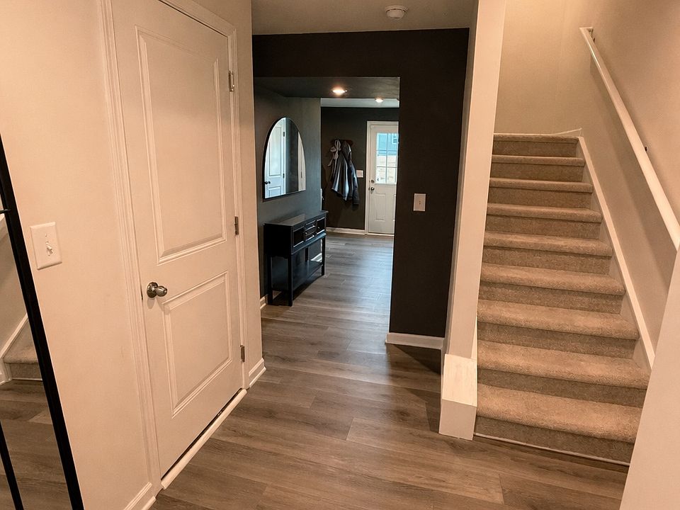 1st image of 413 Emerald Shire Way