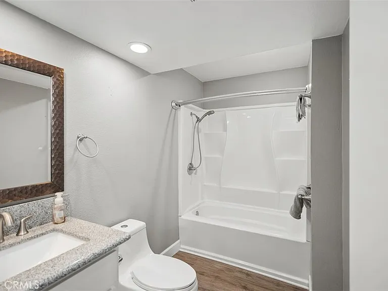 28045 Blandings — Photo 23