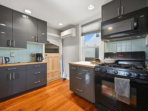 5th image of 1114 South St