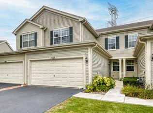 2043 S Kristina Ln, Round Lake, IL 60073