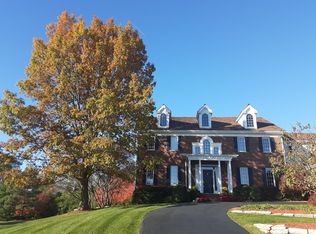 109 Hillshire Dr, Inverness, IL
